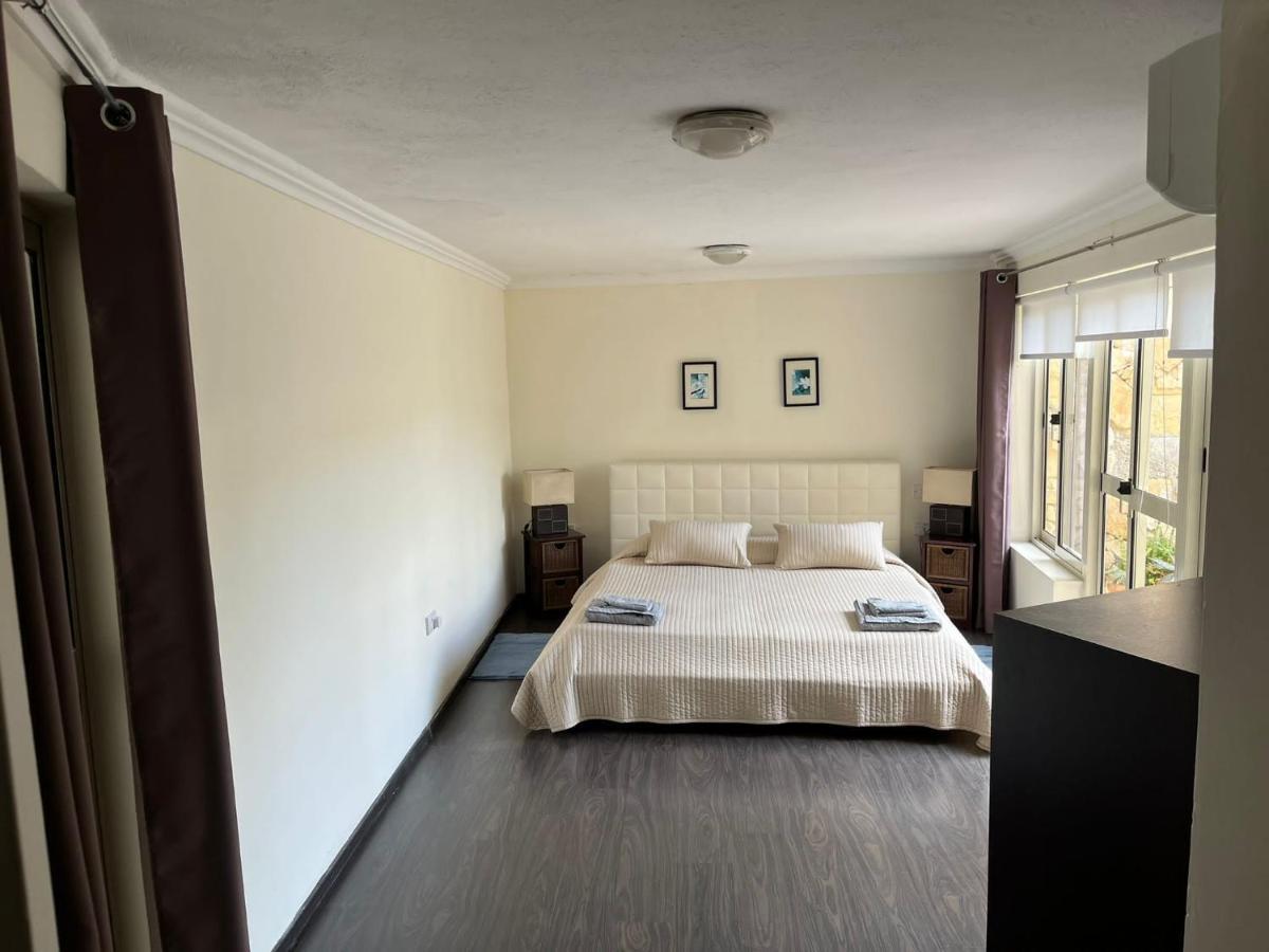 Groundfloor Apartment By The Sea, Fabulous Views Сейнт Полс Бей Екстериор снимка